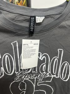H&amp;M Cute Crop Top Size S