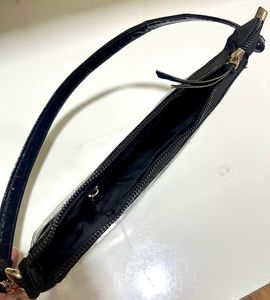 Black Baguette/shoulder Bag