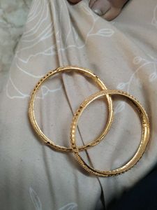Gold-toned Bangle Set