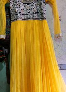 Elegant Yellow Ethnic Gown