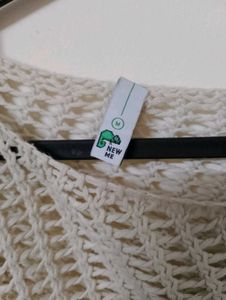 NEWME CROPPED CROCHET TOP