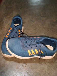 Sports Shoes