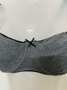 H&amp;M Black Striped Bra Non Padded