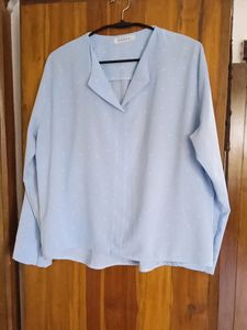 Top (Actual Color is sky blue)