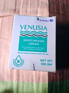 Venusia Moisturizing Cream 100GM