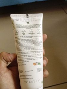 Forever Radiance Moisturiser - New