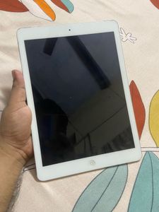 Apple iPad Air In Pristine Condition(Fix Price)