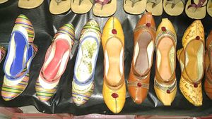 Stylish Buckled Thong Sandals