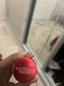 Victoria&#39;s Secret Velvet Petals Decadent