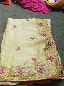 Saree Without Blouse