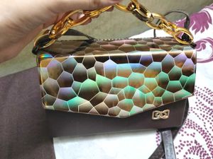 Stylish And Luxurious Purse