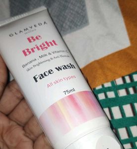 Glamveda Be Bright Face Wash
