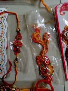 12 Rakhi