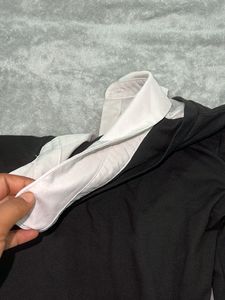 Chic Black &amp; White Collared Top