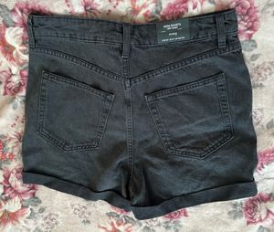 H&amp;M Black Women Denim Short