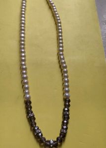 White And Purple Pearls Neckles