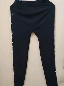 Black Leggings With Pearls