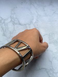 Roman Numbers Silver Metal Kada