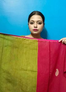Handloom Elegant Green &amp; Pink Saree