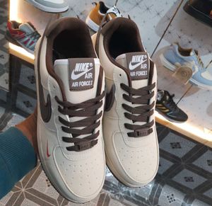 Nike Air Force 1 Low