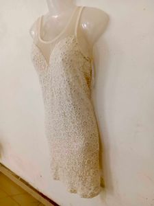 BEAUTIFUL WHITE DRESS