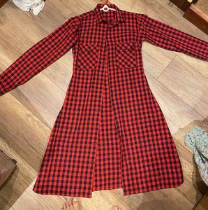 MAROON AND BLACK SHIRT/LONG BUTTONED SHIRT
