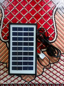 SOLAR PANEL WITH 1 LED LIGHT