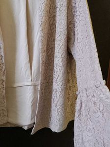 💜 Enchanting Lavender Floral Lace Shrug💜