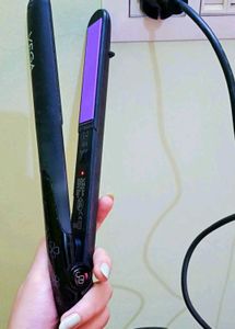 Vega Hair Straightener