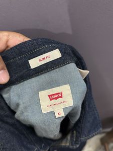 levis denim shirt