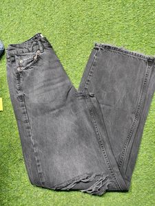 Staight Nee Cut Jeans For Girls