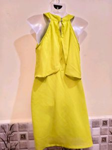 Size Small 🎁Buy 2 Get 1 Free 🎁Halter Dress