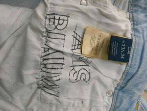 Light Wash Distressed Jeans