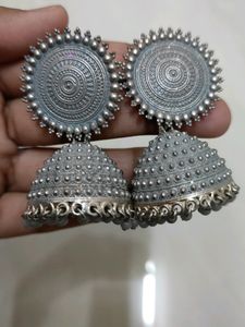 Jhumkas