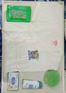 Eye Me  Gift Pack🎁🎀