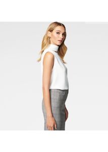 Forever New Rylee CutNWTOut Neck