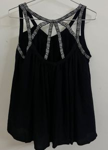 Chic Black Sleeveless Top