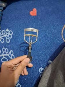 Eyelash Curler