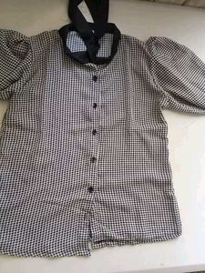 Chic Black &amp; White Blouse