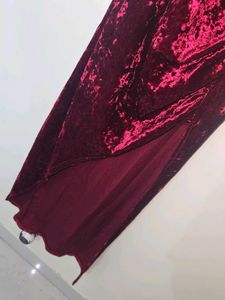 Glam 1 Piece - Velvet In Red Color To Set Bar Hot