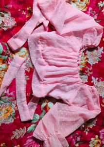 Babe pink puffy crop top 🫴🏼💗