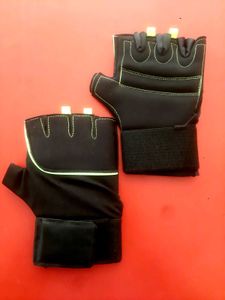 Combo Pack Of 4 Hand GLOVES