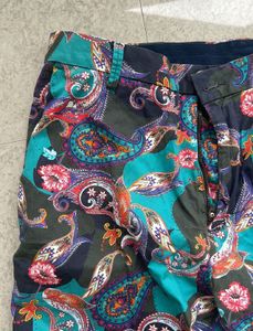 FLORAL RARE RABBIT Shorts