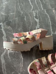 Metro Floral Sandals