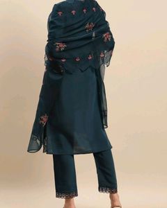 Pakistani  Embroidery Kurti  Set