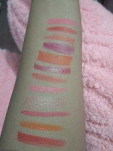 Pack Of 12 Lipstick 💄