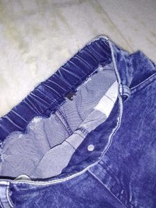 Stylish Denim Capris