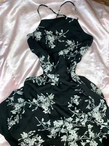 Perfect Date Dress🌹| Halter Cross Back🥀