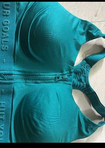 Active Zip Sports Bra