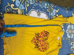 Cute Yellow New Tee for 4-6 years girl